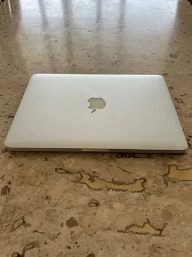 MacBook