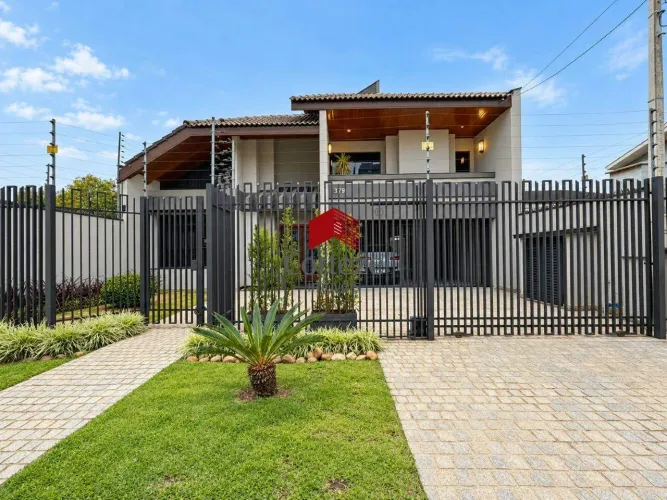 Sobrado com 391,25m² 4 quartos, à venda, no bairro São Pedro em São José dos Pinhais