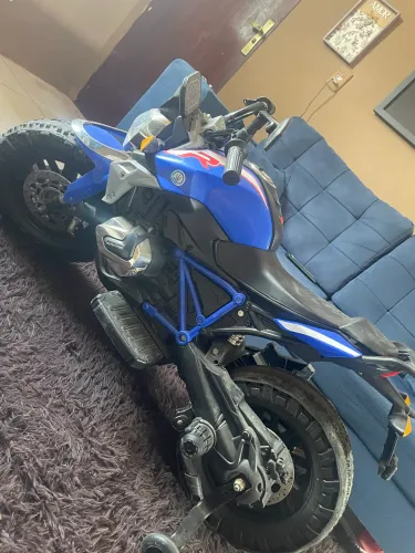 Moto elétrica infantil
