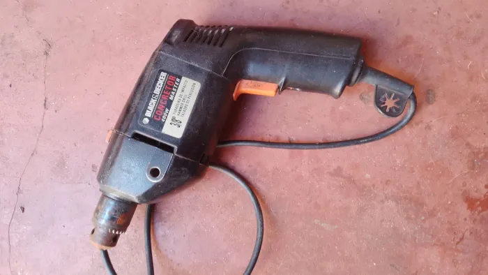 Furadeira Black&Decker 127v 