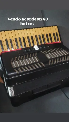 Acordeon 80 baixos 