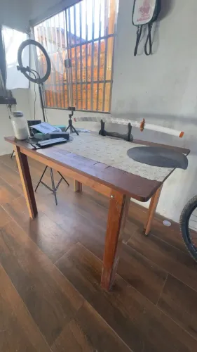 MESA DE MADEIRA