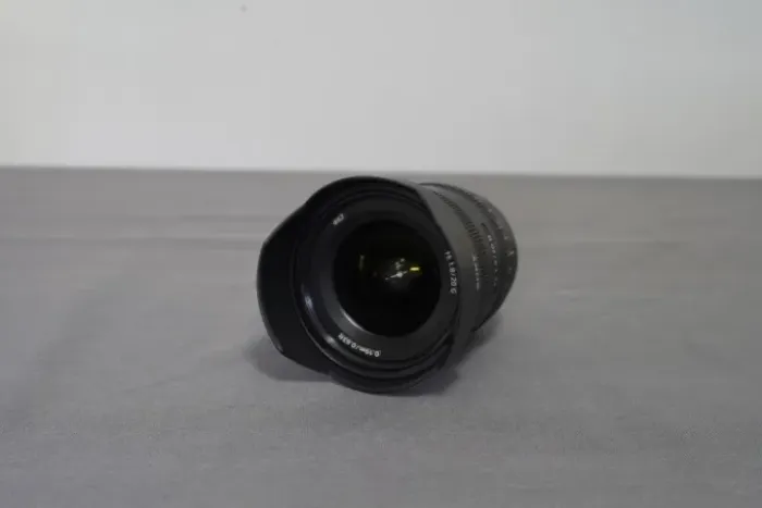 Lente Sony 20mm, 1.8, G