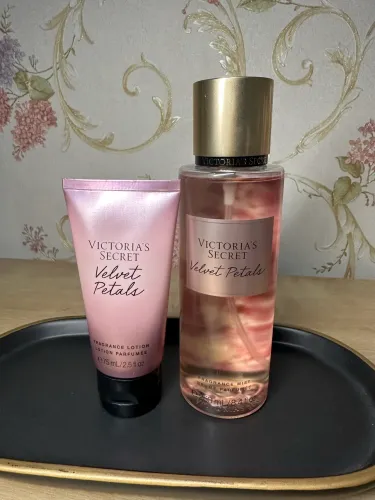 Kit Victorias Secrets velvet petals