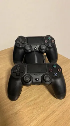 Controles PS4 em Ótimo Estado - R$120 cada ou R$200 os dois