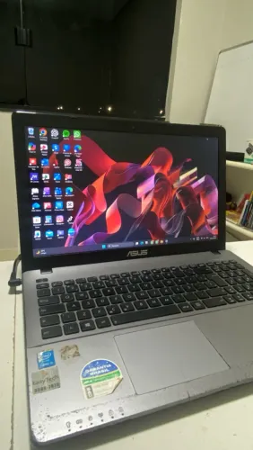 Notebook ASUS Core i5, 6GB RAM, SSD 222GB - Liga e Funciona