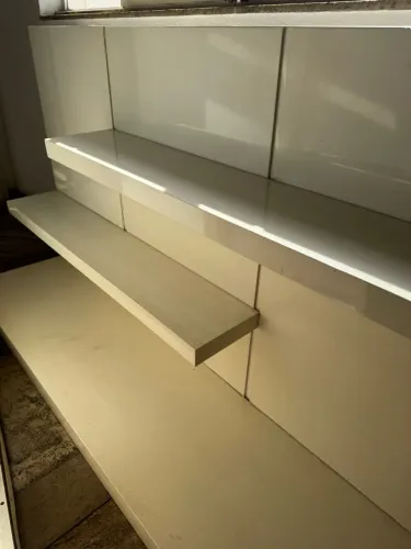 Estante Prateleiras Expositor Off White Laqueado Painel Decoração