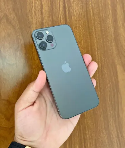 iPhone 12 Pro Max. TROCO