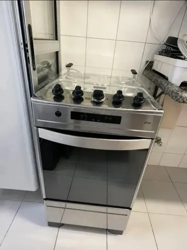 FOGÃO BRASTEMP (INOX), 4 Anos de Uso...