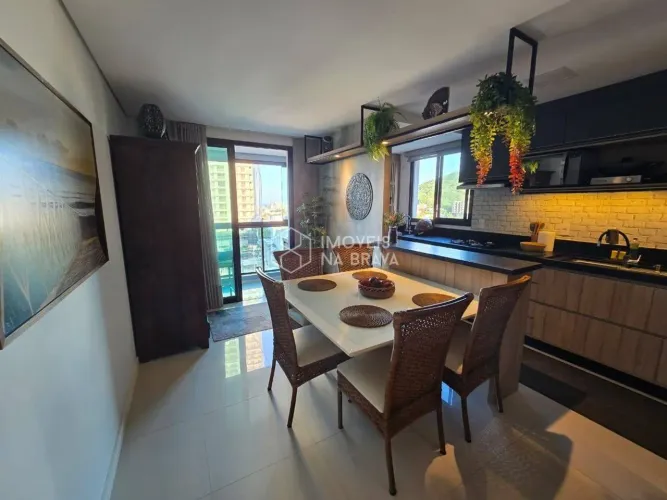 APARTAMENTO 3 QUARTOS, 2 VAGAS - LOCAÇÃO ANUAL PRAIA BRAVA - ITAJAI/SC