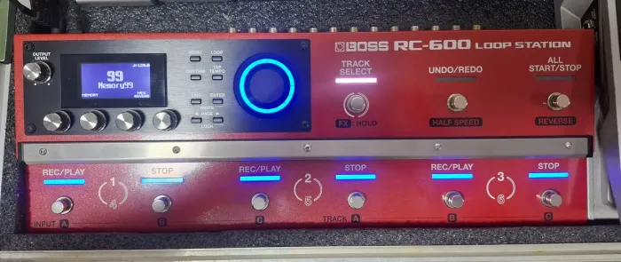 IMPERDÍVEL!!! Loop Station BOSS RC-600 com case, cabos, FS-6, FS-7 e volume FV-500h<br><br><br>