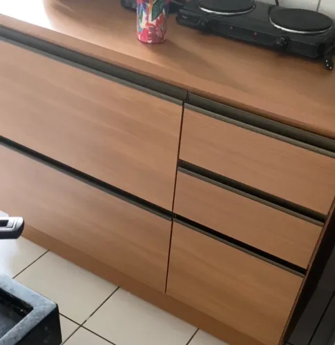 Vendo Balcão de Cozinha com tampo. (5 meses de uso) 