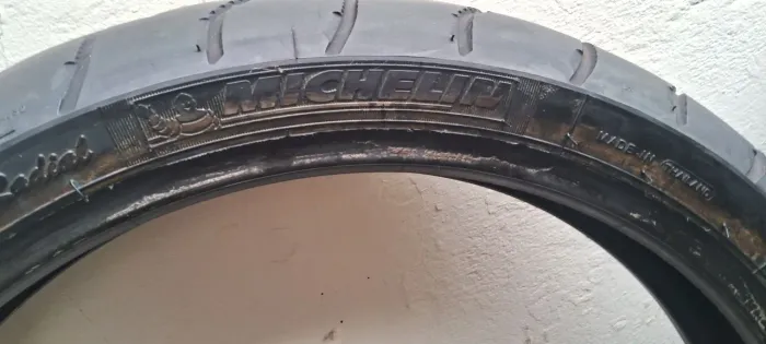 Pneu dianteiro 120/70/R19 BMW gs1200 meia vida