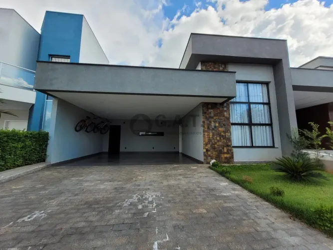 Casa em Condomínio de Luxo em Sorocaba-SP 4 quartos, 3 suítes, 2 salas e 178m² Condomínio