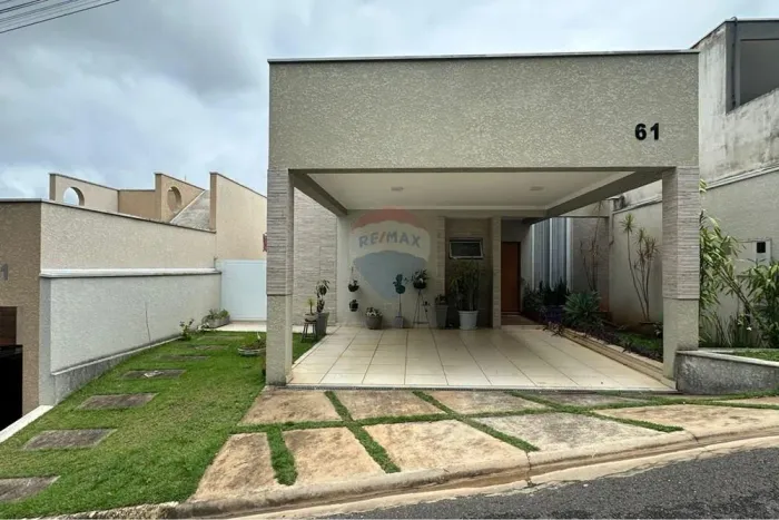 Casa Térrea com 3 Suites à Venda no Condomínio Mirante de Bragança