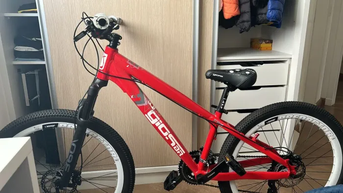 BICICLETA GIOS VERMELHA