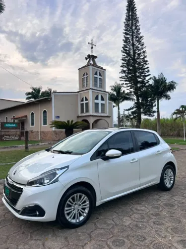 Peugeot 208 Allure 1.2 Flex 12V 5P Mec. 2017