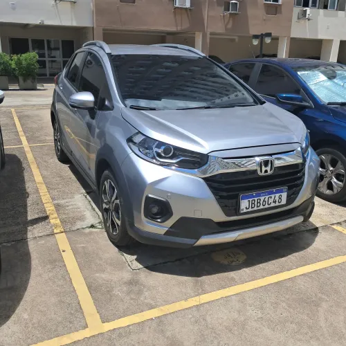 Vendo WR-V com baixa quilometragem recém revisada
