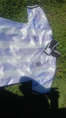 Camisa Argentina Reebok antiga em bom estado