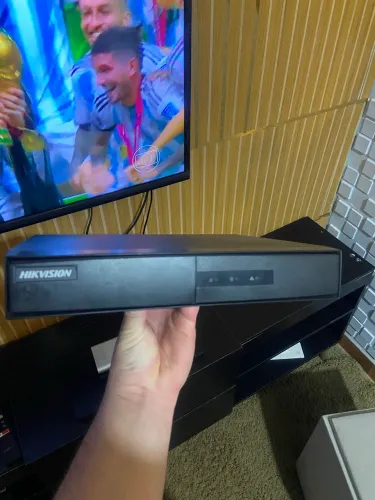 DVR HIKVISION 16 CANAIS