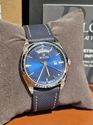 Relógio Bulova Surveyor Quartz