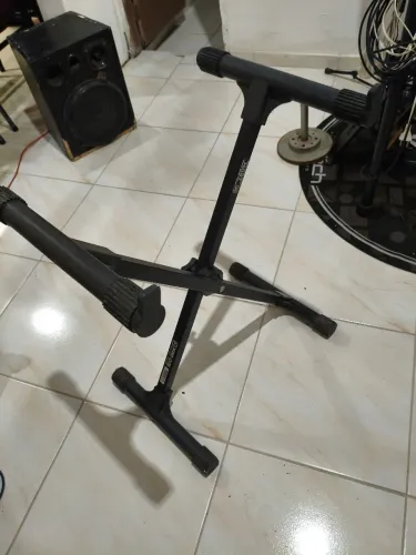 Estante para Teclado