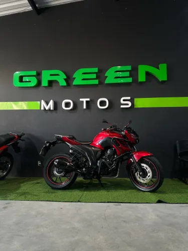 YAMAHA FZ25 (GREEN MOTOS)