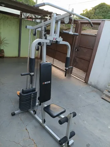 Vendo Estação de Musculação 50kg.