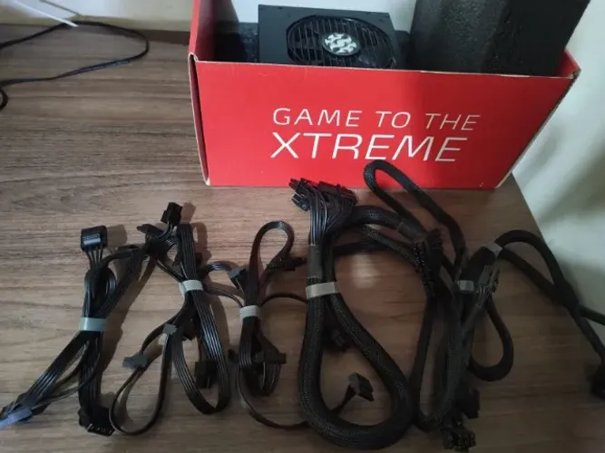 [VENDO] - Fonte XPG Core Reactor 850W - Full Modular - Completa