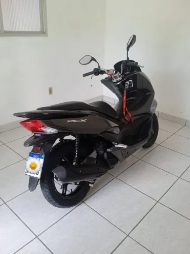 PCX revisada moto de mulher baixa km 