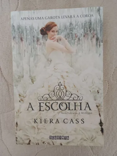 Livro seminovo A Escolha - Kiera Cass