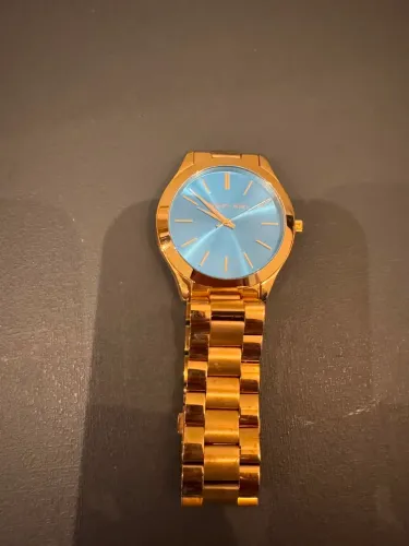 Relógio Michael Kors Slim Dourado Mostrador Azul Celeste Minimalista