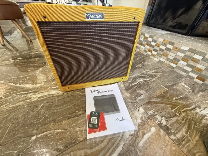 Fender Blues Júnior Tweed Limited