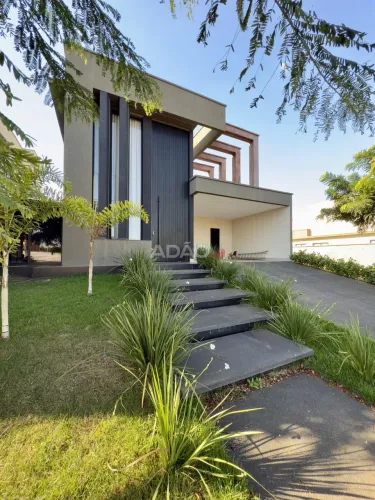 Condomínio Parqville Pinheiros Casa em Condomínio com 3 Quarto(s) e 3 banheiro(s) à Venda,