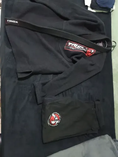 KIMONO A2 TRUDA EM ÓTIMO ESTADO