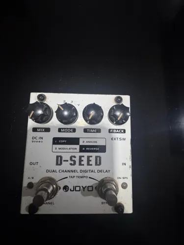 Pedal delay D-SEED e Drive PUSH BOX