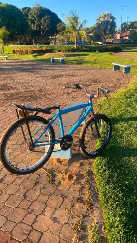 Venda se bike aro 24 montadinha peças novas