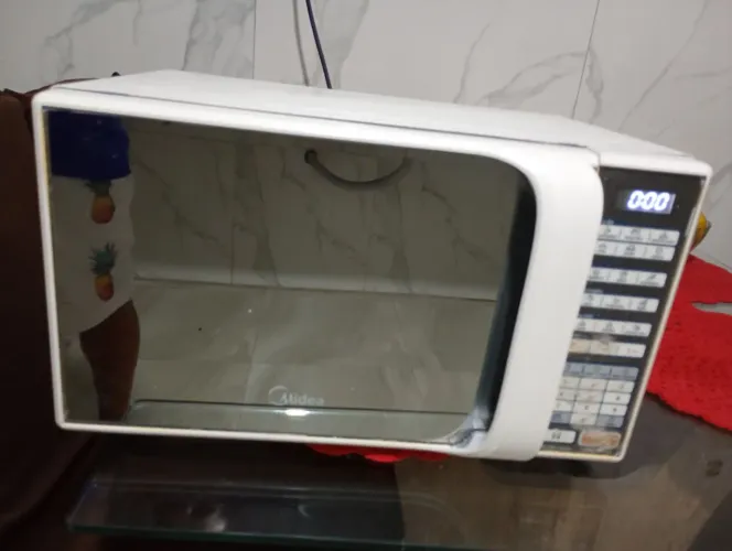 Microondas em ótimo estado funcionando perfeitamente 