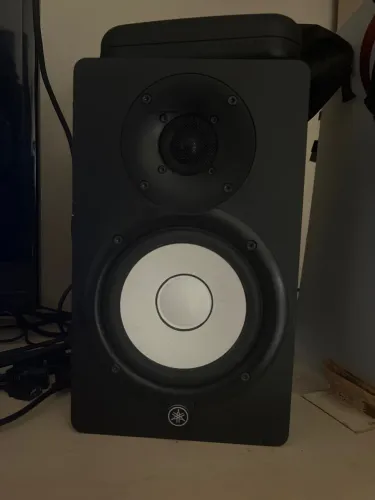 Caixa de Som Yamaha HS5 (Monitor de referência/70w)