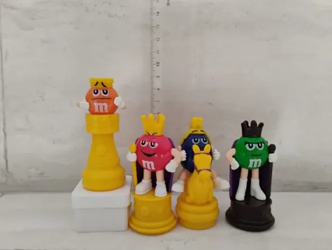 4 peças de xadrez MM's