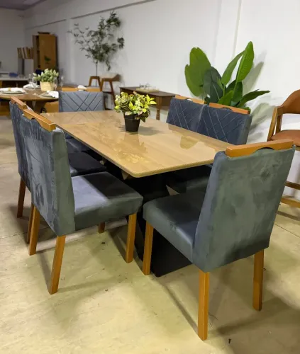 Mesa de Jantar elegante com 6 cadeiras 1.60x90m 