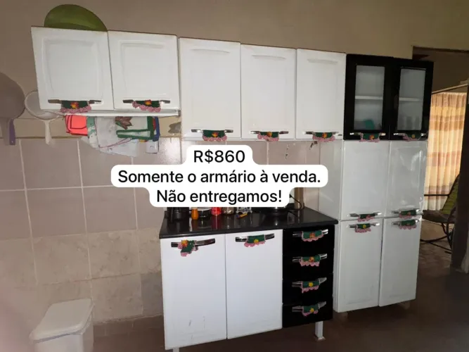 Armário metálico em ótimo estado