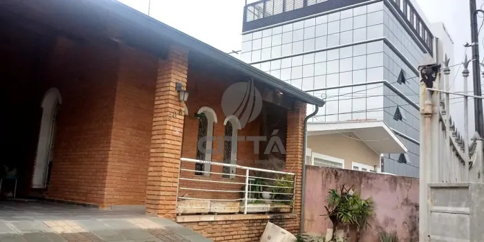 Casa a venda Av. Carlos Grimaldi - Ao lado Hospital da Unimed, Campinas/SP.