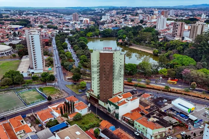 Flat Lagoa Serena, 12º andar, 75m² à venda, em Araras, em frente ao lago municipal, Centro