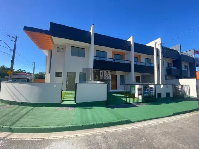 Sobrado a Venda em Forquilhas, São José/SC