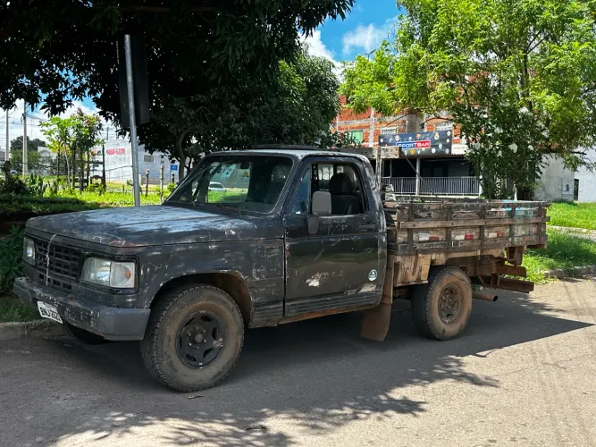 Chevrolet D-20 S / Luxe 3.9/4.0 Diesel 1993
