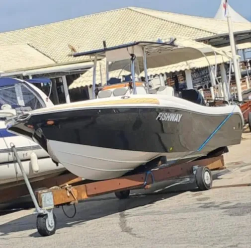 Lancha Fly Fish 230
