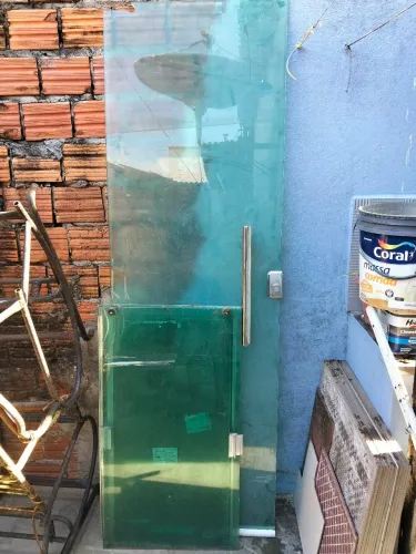 Vendo Janelas, Portas e box de Vidro 