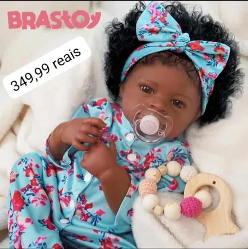 Boneca bebê reborn em silicone realista 