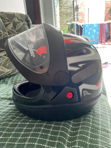 Capacete San Marino da taurus 